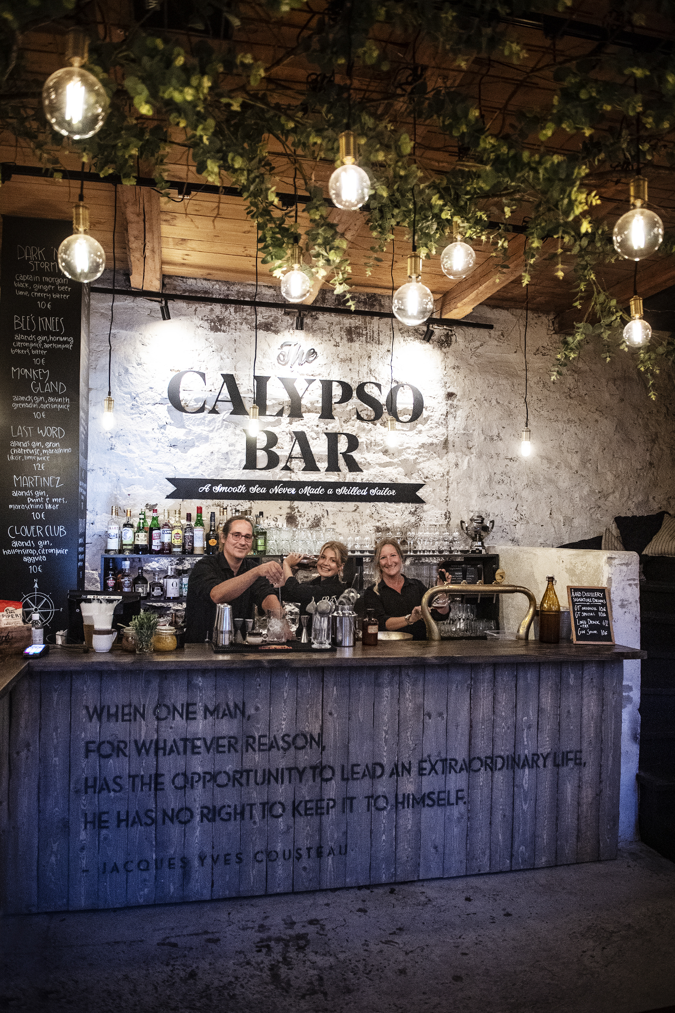 Calypso bar